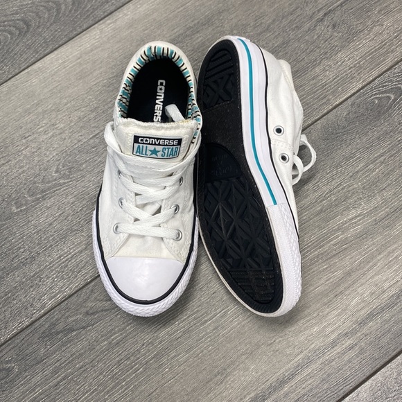 Converse 👟🤍 - Picture 2 of 3